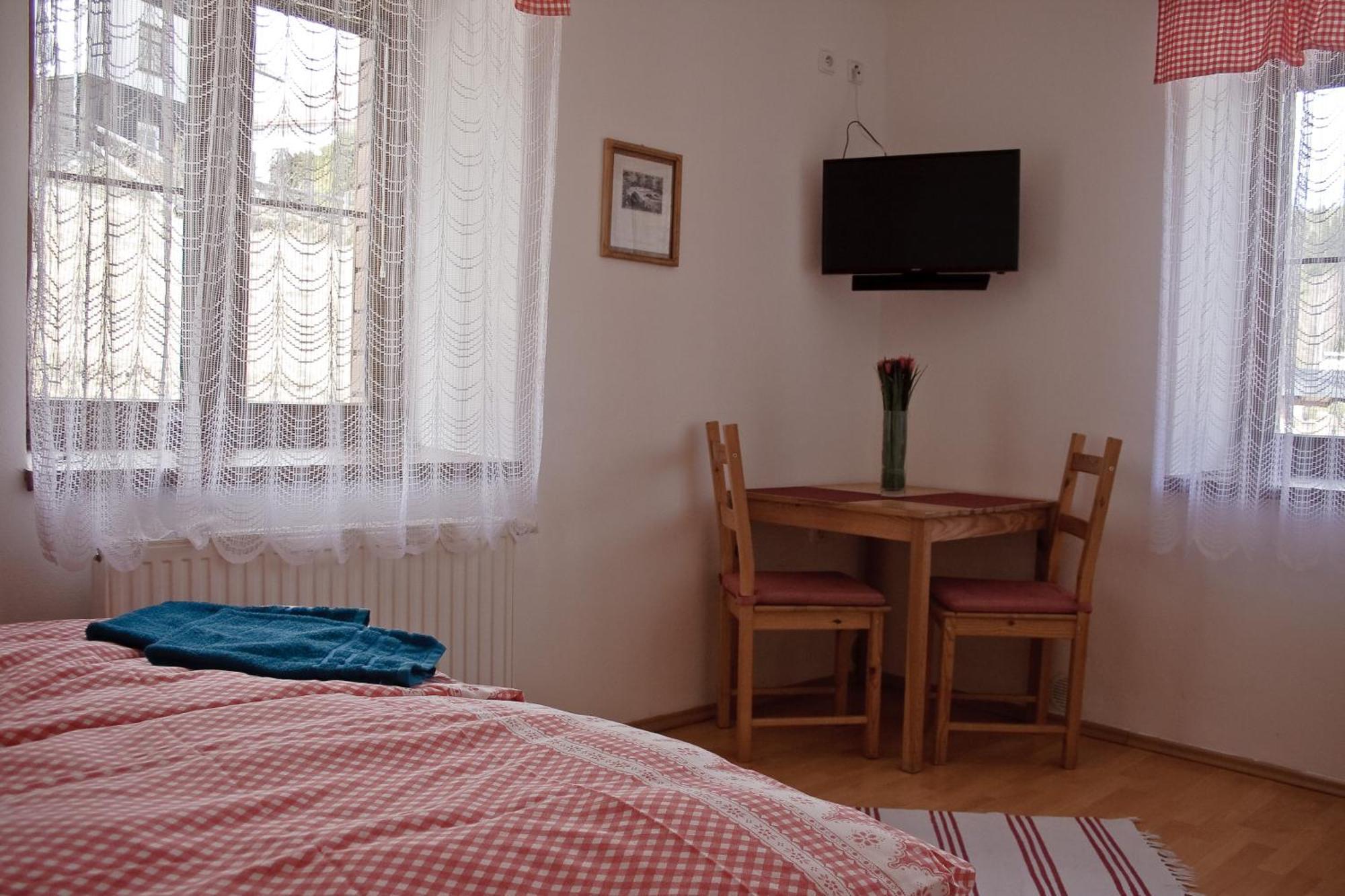 Penzion U Vodopadu Karlova Studánka エクステリア 写真