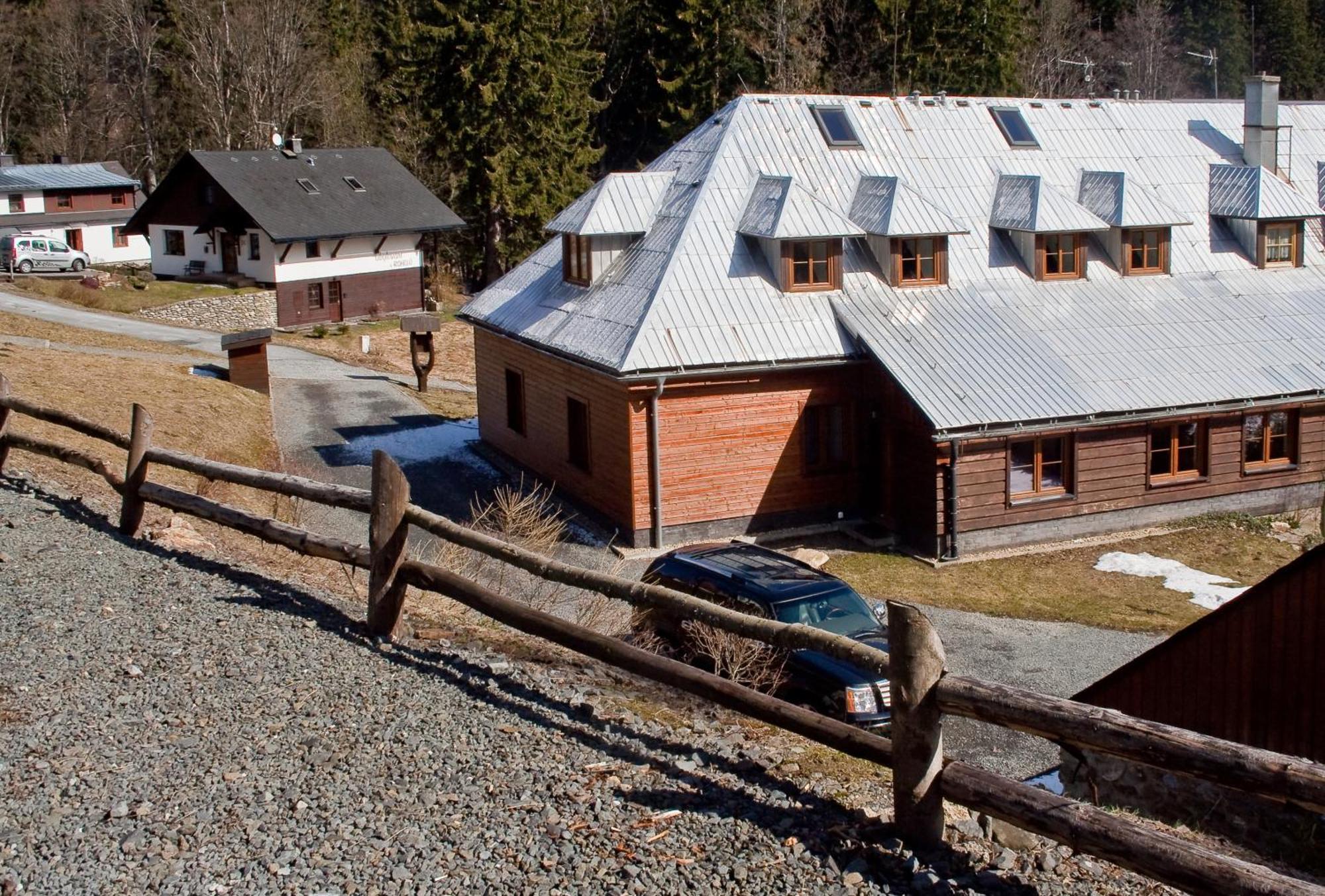 Penzion U Vodopadu Karlova Studánka エクステリア 写真