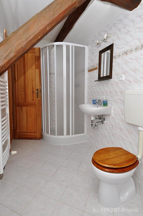 Penzion U Vodopadu Karlova Studánka エクステリア 写真