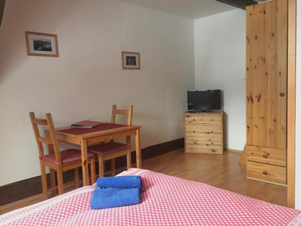 Penzion U Vodopadu Karlova Studánka エクステリア 写真